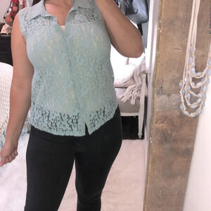 Kimchi Blu size medium blue Lacey sleeveless top